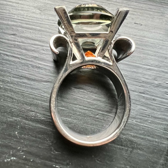 Intrigue ring, 18k white gold, 20ct prasiolite center gem stone - Picture 3 of 10